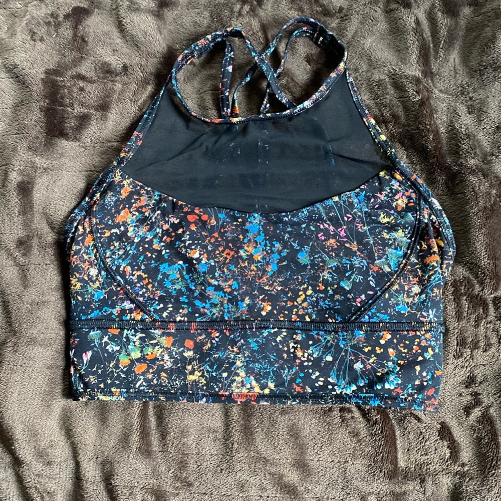 Lululemon sports bra